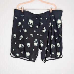Midnight Hour Black Skull Print Swim Trunks Size 42